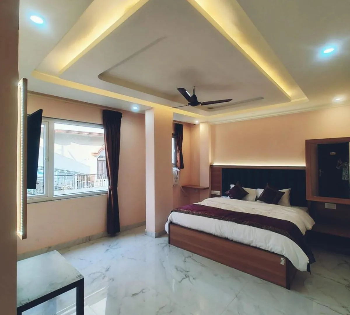 ורנאסי Hotel Shivalayam